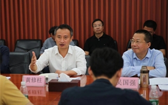 感百年崢嶸，悟青（qīng）年擔當